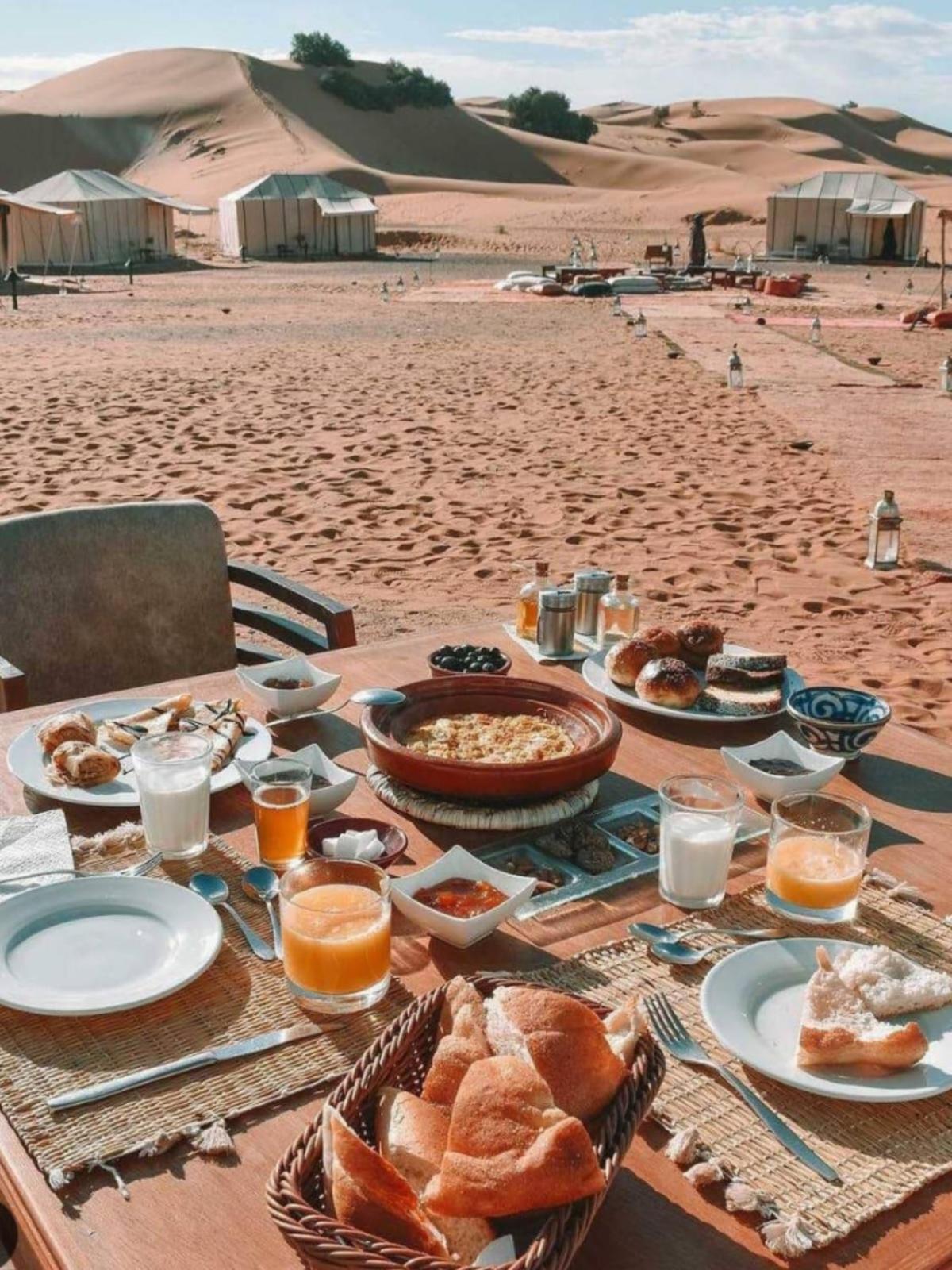 Hotel Itran Luxury Camp à Merzouga Extérieur photo