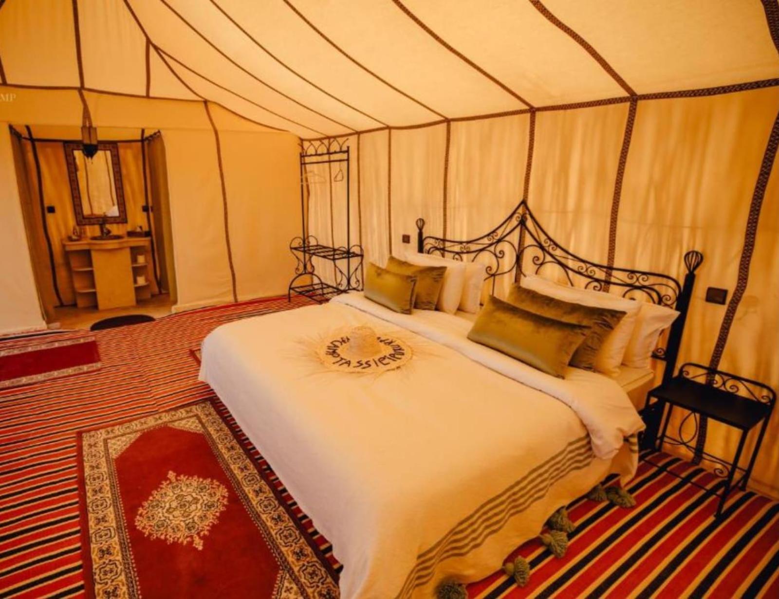 Hotel Itran Luxury Camp à Merzouga Extérieur photo